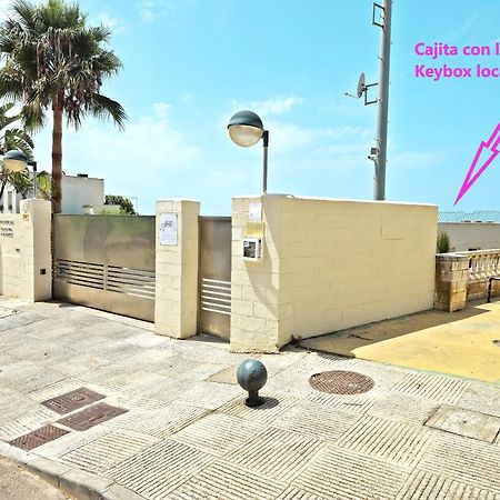 On Beach Deluxe Apartment With Pools And Own Garden エル・プエルト・デ・サンタ・マリア エクステリア 写真