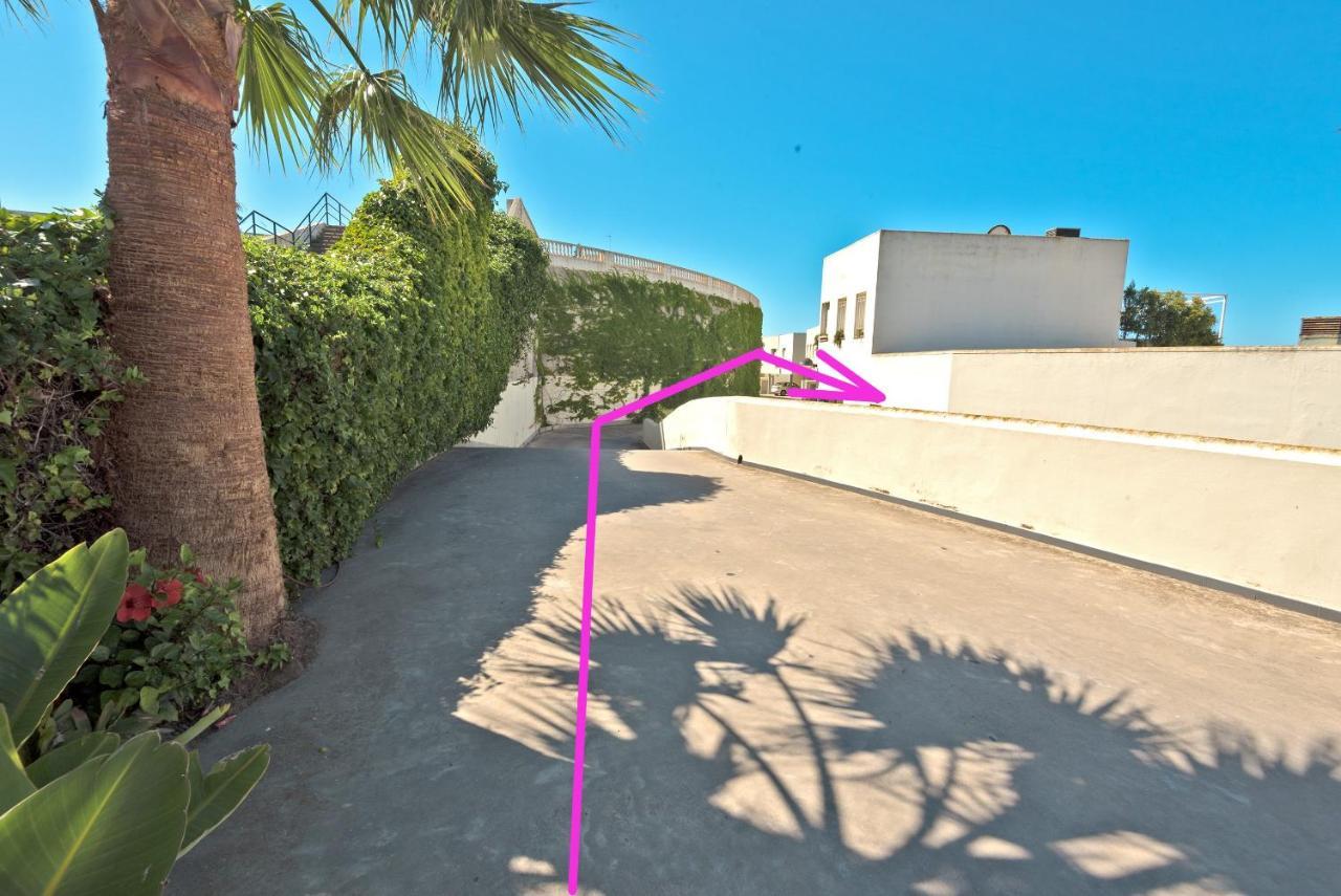 On Beach Deluxe Apartment With Pools And Own Garden エル・プエルト・デ・サンタ・マリア エクステリア 写真